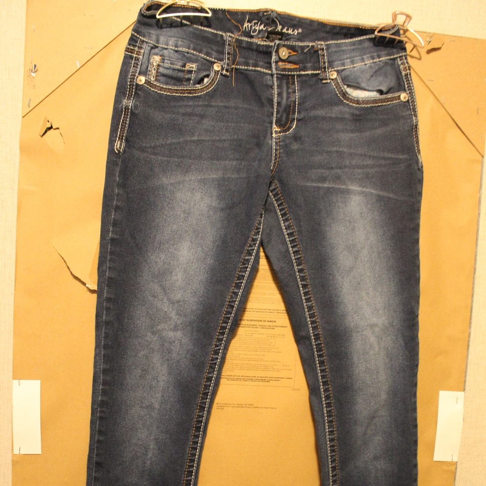 Ariyah Jeans
